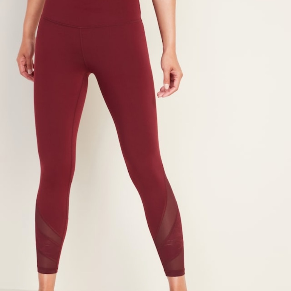 NWT Size Large TALL Old Navy Elevate Leggings